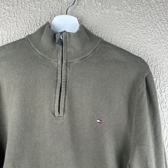 Tommy Hilfiger Men’s Large Army Green 1/4 Zip Pullover Sweater - Picture 2 of 5